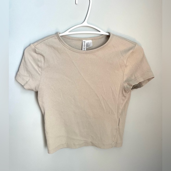 H&M Ribbed Women’s Baby-T in Beige - Picture 2 of 3
